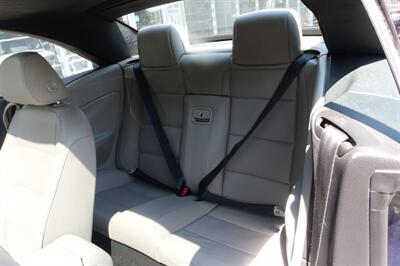 2008 Volkswagen Eos 2.0T   - Photo 12 - Newark, NJ 07104