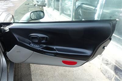 1998 Chevrolet Corvette - Photo 13 - Newark, NJ 07104