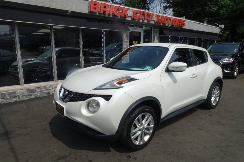 2016 Nissan JUKE S  