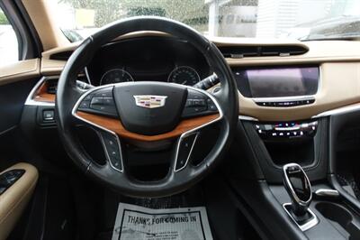 2017 Cadillac XT5 Platinum - Photo 13 - Newark, NJ 07104