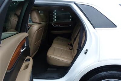 2017 Cadillac XT5 Platinum - Photo 11 - Newark, NJ 07104