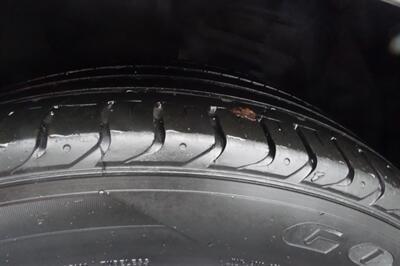 2017 Cadillac XT5 Platinum - Photo 24 - Newark, NJ 07104