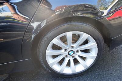 2011 BMW 328i xDrive   - Photo 22 - Newark, NJ 07104