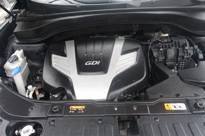 2015 Kia Sorento SX Limited - Photo 25 - Newark, NJ 07104