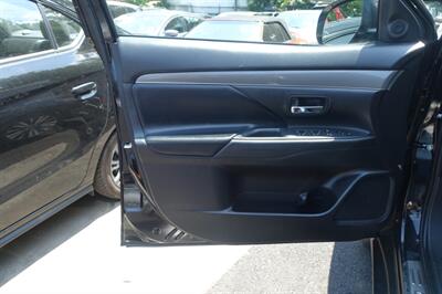 2020 Mitsubishi Outlander SEL   - Photo 10 - Newark, NJ 07104