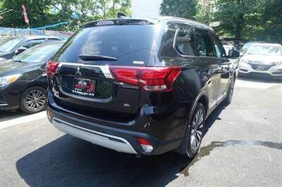 2020 Mitsubishi Outlander SEL   - Photo 5 - Newark, NJ 07104