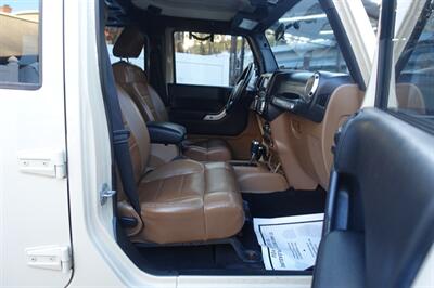 2011 Jeep Wrangler Sahara   - Photo 14 - Newark, NJ 07104