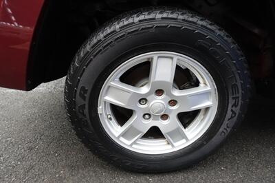 2007 Jeep Grand Cherokee Laredo - Photo 18 - Newark, NJ 07104