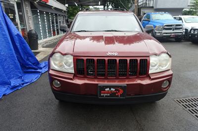 2007 Jeep Grand Cherokee Laredo - Photo 2 - Newark, NJ 07104