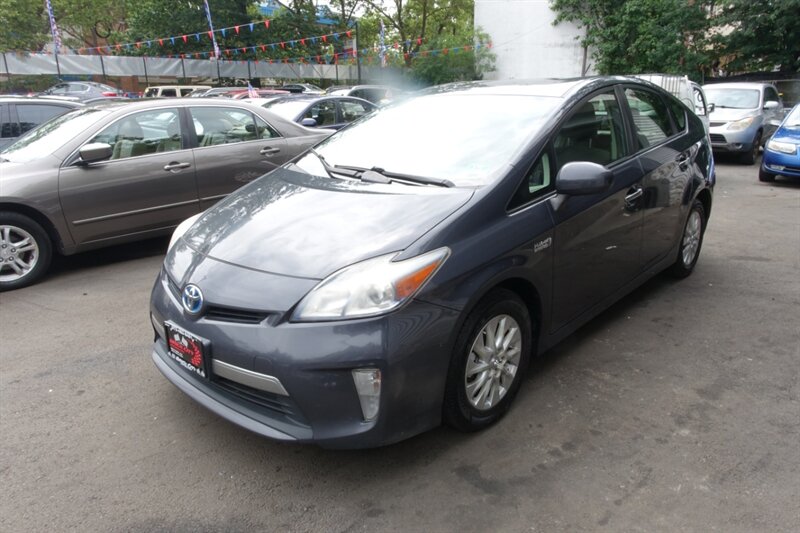 2012 Toyota Prius Plug-in Hybrid  