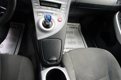 2012 Toyota Prius Plug-in Hybrid   - Photo 20 - Newark, NJ 07104