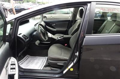 2012 Toyota Prius Plug-in Hybrid   - Photo 9 - Newark, NJ 07104