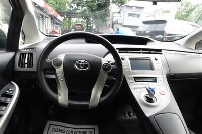 2012 Toyota Prius Plug-in Hybrid   - Photo 13 - Newark, NJ 07104