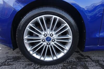 2016 Ford Fusion SE   - Photo 22 - Newark, NJ 07104