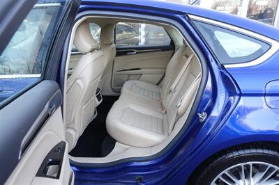 2016 Ford Fusion SE   - Photo 11 - Newark, NJ 07104