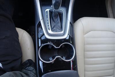 2016 Ford Fusion SE   - Photo 20 - Newark, NJ 07104