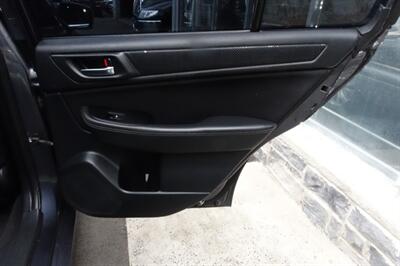 2015 Subaru Legacy 2.5i Premium   - Photo 17 - Newark, NJ 07104