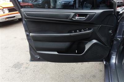 2015 Subaru Legacy 2.5i Premium   - Photo 10 - Newark, NJ 07104