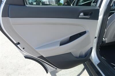 2018 Hyundai TUCSON SE   - Photo 16 - Newark, NJ 07104