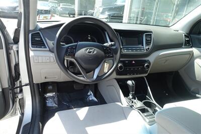 2018 Hyundai TUCSON SE   - Photo 17 - Newark, NJ 07104