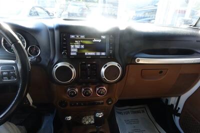 2015 Jeep Wrangler Sahara   - Photo 18 - Newark, NJ 07104