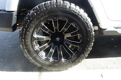 2015 Jeep Wrangler Sahara   - Photo 28 - Newark, NJ 07104