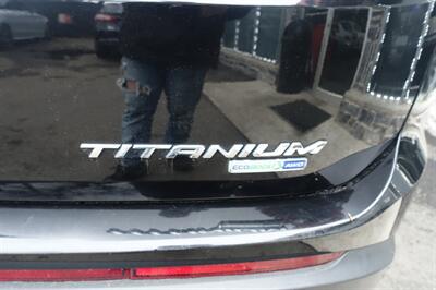 2018 Ford Edge Titanium   - Photo 26 - Newark, NJ 07104