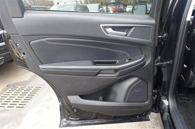 2018 Ford Edge Titanium   - Photo 12 - Newark, NJ 07104