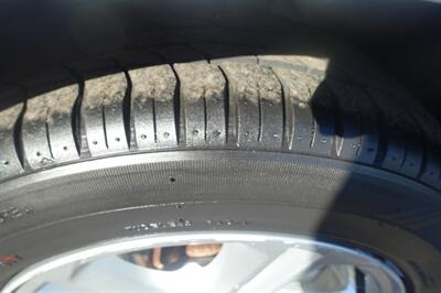 2017 Chevrolet Cruze LT Auto   - Photo 25 - Newark, NJ 07104