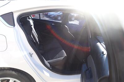 2017 Chevrolet Cruze LT Auto   - Photo 16 - Newark, NJ 07104