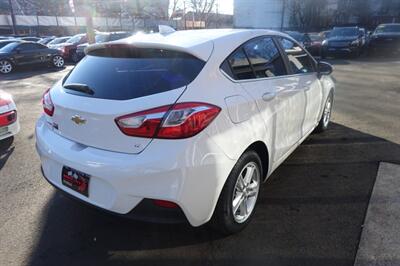 2017 Chevrolet Cruze LT Auto   - Photo 8 - Newark, NJ 07104