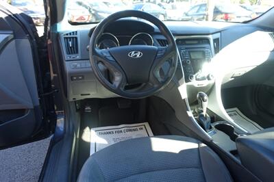 2011 Hyundai SONATA GLS   - Photo 13 - Newark, NJ 07104