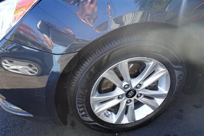 2011 Hyundai SONATA GLS   - Photo 21 - Newark, NJ 07104