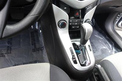 2016 Chevrolet Cruze Limited LS Auto - Photo 28 - Newark, NJ 07104