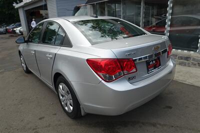 2016 Chevrolet Cruze Limited LS Auto - Photo 6 - Newark, NJ 07104