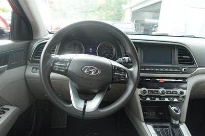 2020 Hyundai ELANTRA Limited   - Photo 13 - Newark, NJ 07104