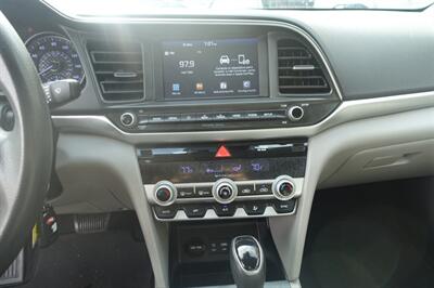 2020 Hyundai ELANTRA Limited   - Photo 18 - Newark, NJ 07104