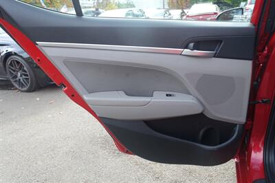 2020 Hyundai ELANTRA Limited   - Photo 12 - Newark, NJ 07104