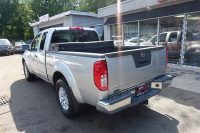 2015 Nissan Frontier SV V6 - Photo 6 - Newark, NJ 07104