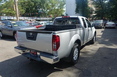 2015 Nissan Frontier SV V6 - Photo 5 - Newark, NJ 07104