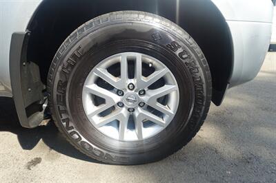 2015 Nissan Frontier SV V6 - Photo 25 - Newark, NJ 07104