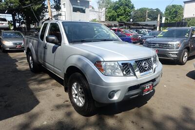 2015 Nissan Frontier SV V6 - Photo 3 - Newark, NJ 07104