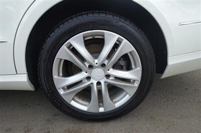 2011 Mercedes-Benz E 350 Sport 4MATIC   - Photo 25 - Newark, NJ 07104