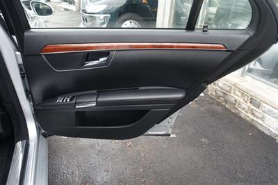 2008 Mercedes-Benz S 550 4MATIC   - Photo 17 - Newark, NJ 07104