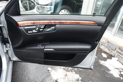 2008 Mercedes-Benz S 550 4MATIC   - Photo 15 - Newark, NJ 07104