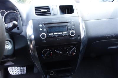 2011 Suzuki SX4 Crossover   - Photo 18 - Newark, NJ 07104