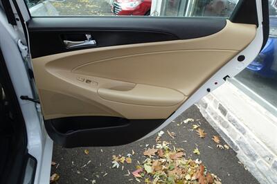2012 Hyundai SONATA SE   - Photo 17 - Newark, NJ 07104