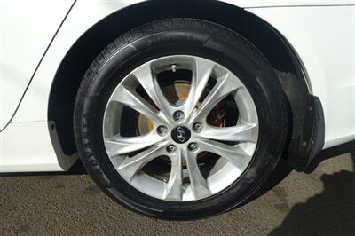 2012 Hyundai SONATA SE   - Photo 24 - Newark, NJ 07104