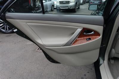 2010 Toyota Camry XLE   - Photo 12 - Newark, NJ 07104