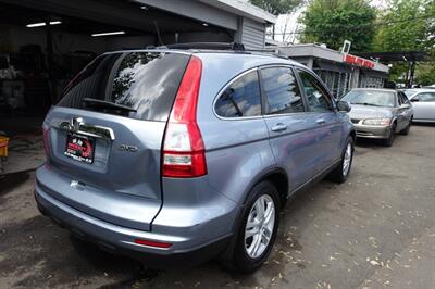 2010 Honda CR-V EX-L - Photo 8 - Newark, NJ 07104